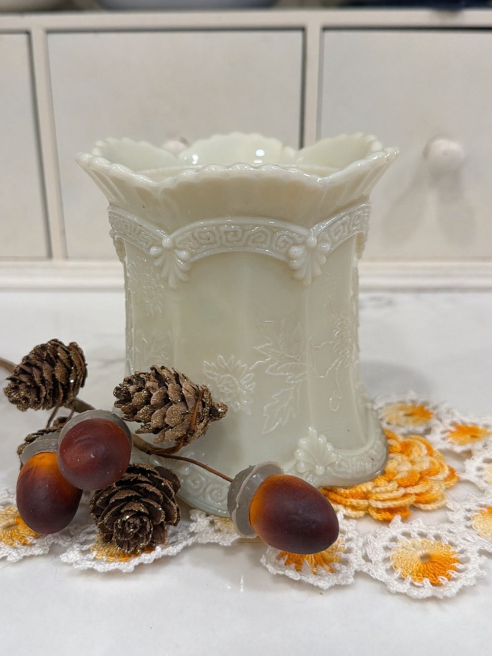 Vintage Custard Glass Uranium Vase